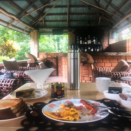 Tatys Homestay Dar es Salaam Extérieur photo