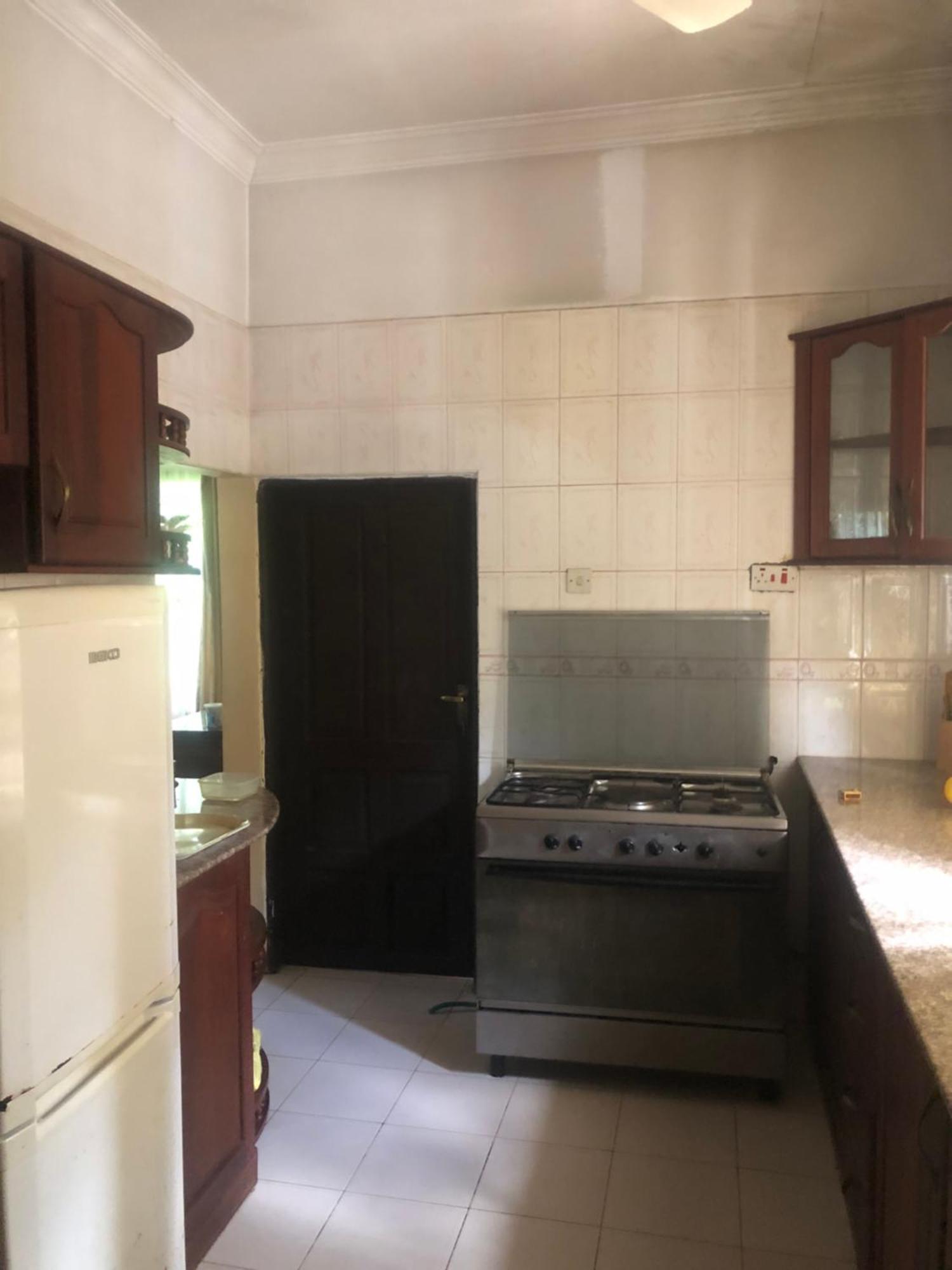 Tatys Homestay Dar es Salaam Extérieur photo