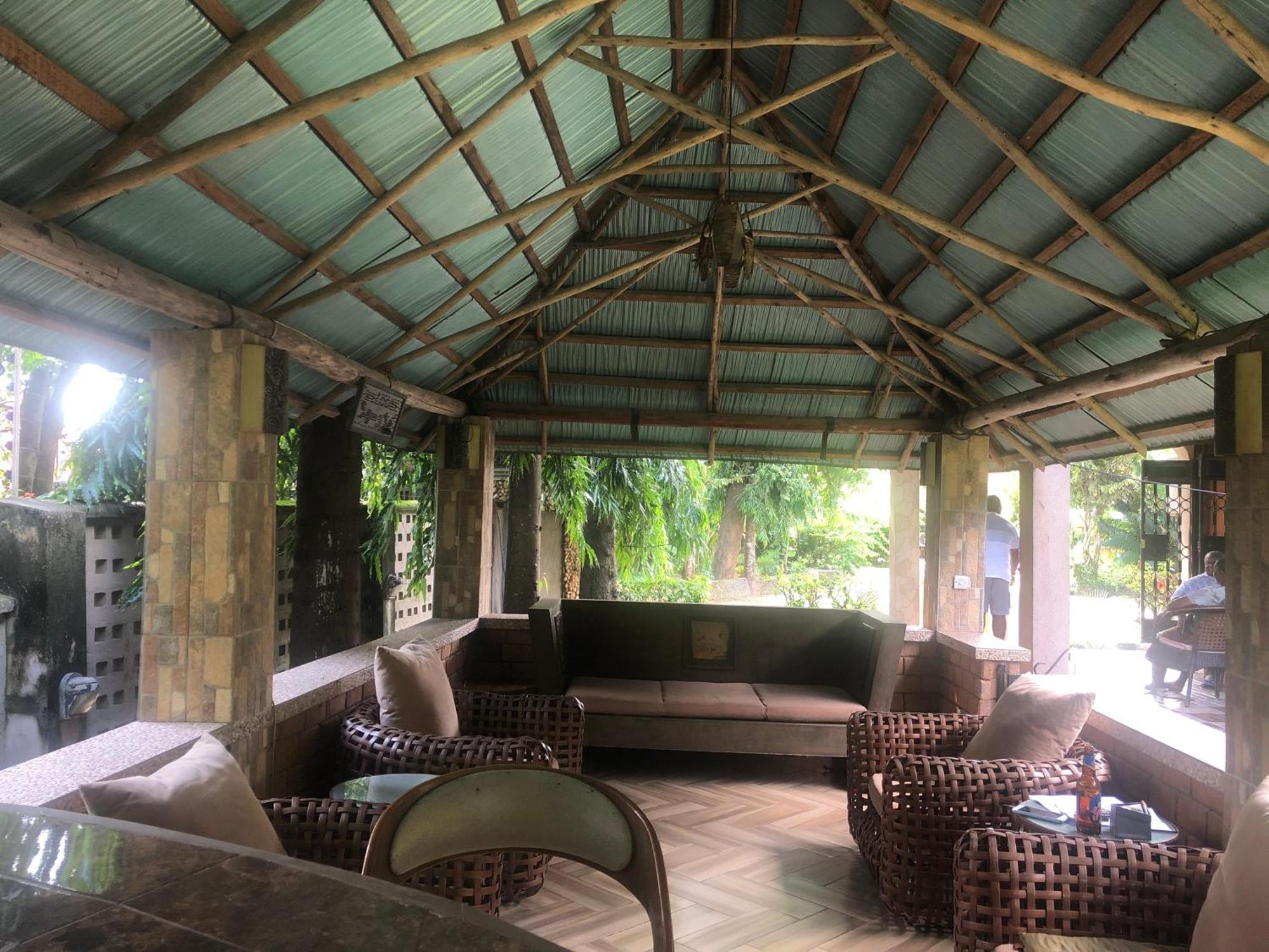 Tatys Homestay Dar es Salaam Extérieur photo