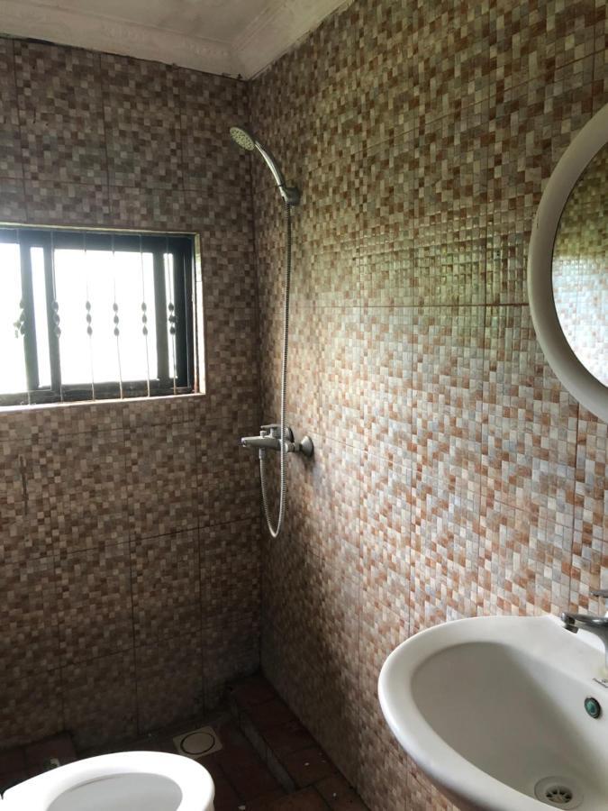 Tatys Homestay Dar es Salaam Extérieur photo