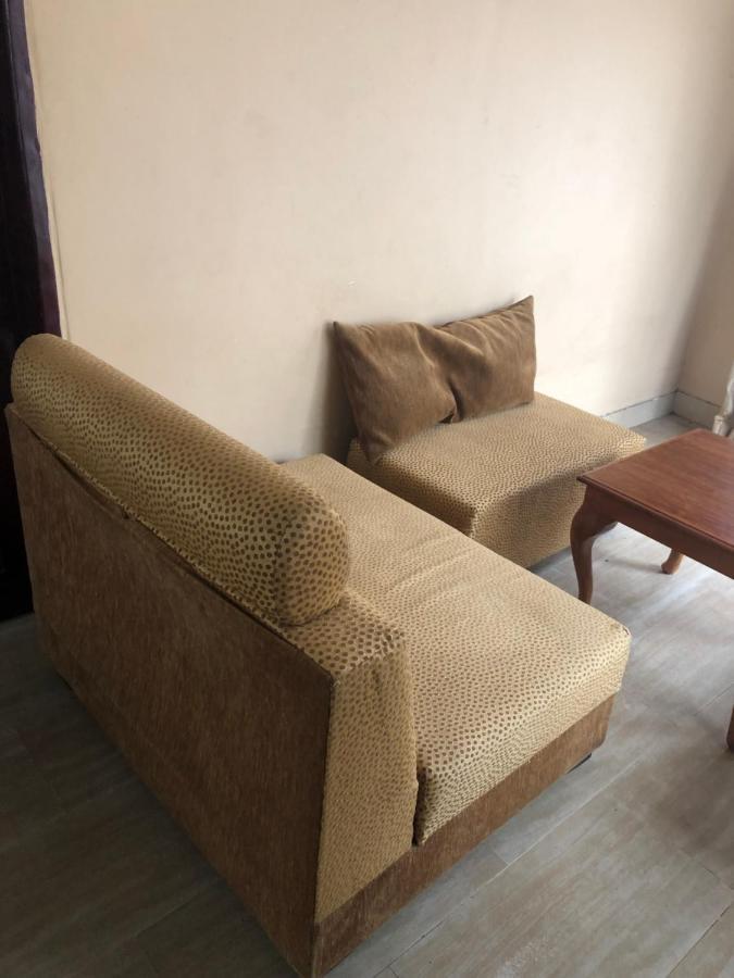 Tatys Homestay Dar es Salaam Extérieur photo