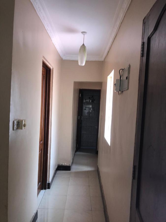 Tatys Homestay Dar es Salaam Extérieur photo
