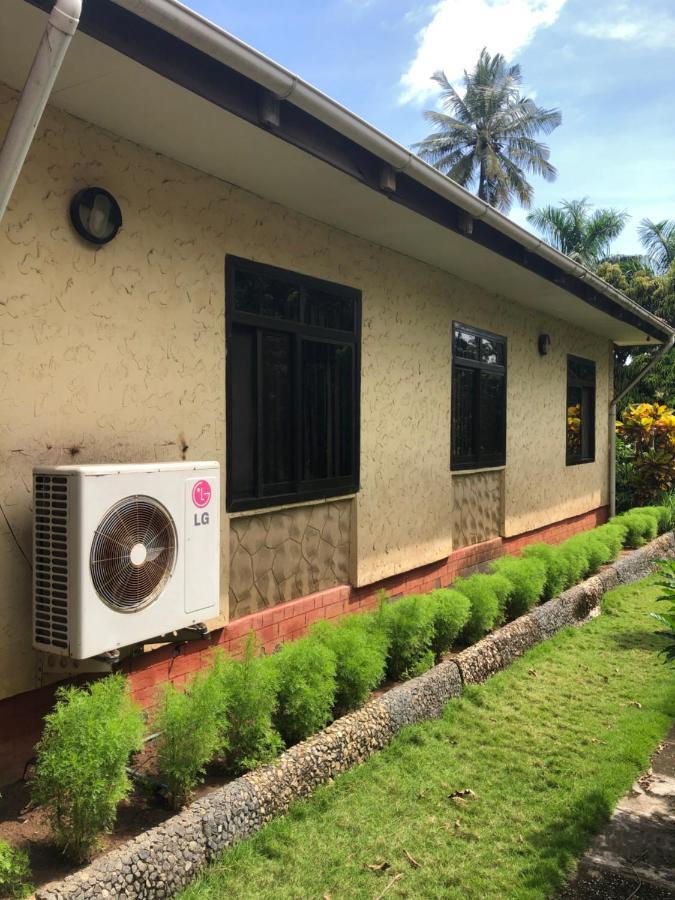 Tatys Homestay Dar es Salaam Extérieur photo