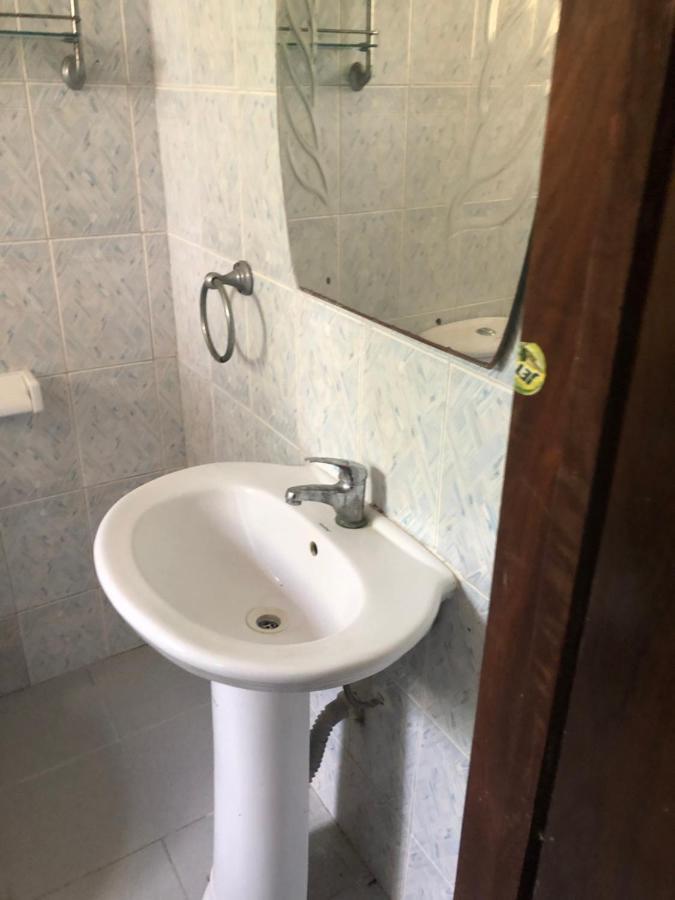 Tatys Homestay Dar es Salaam Extérieur photo